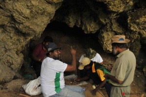 hunugalagala_ limestone_cave_excavation_2013_02